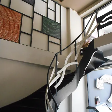 Galaxy Hotel 2*