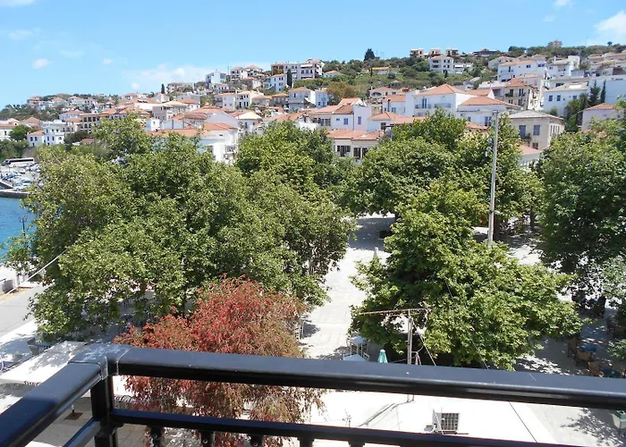 Galaxy 2* Pylos