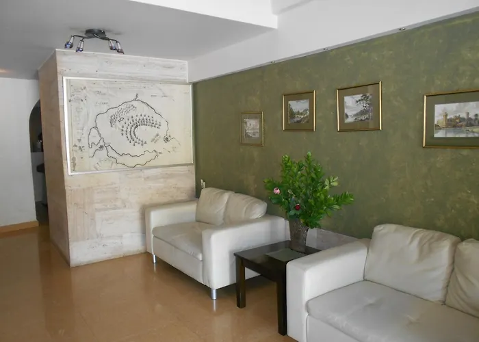 Galaxy Otel 2*